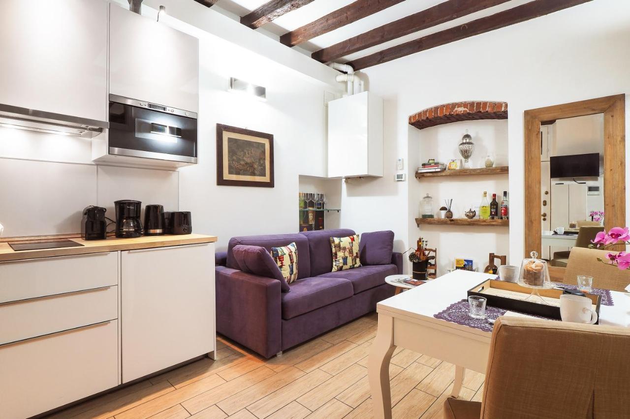ミラノCentro Storico, Darsena E Duomo - Corso Genova - Italy Flat Vacationアパートメント エクステリア 写真